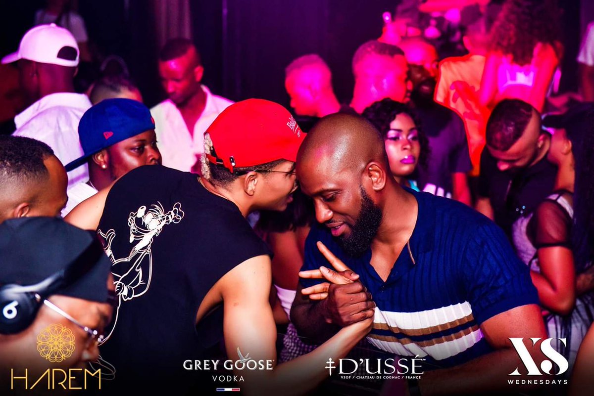 Liihlendimande's tweet photo. Mr the Lick @yemikwaku 😝are we doing shots tonight????
Y'all know #XSWEDNESDAY is brought to you by @yemikwaku 💃you can't predict tonight!!!
📌Doors open at 10pm
Let's make it shake boo
#XSWEDNESDAYSUMO
#XSWEDNESDAYS https://t.co/lHaYKLqEFg