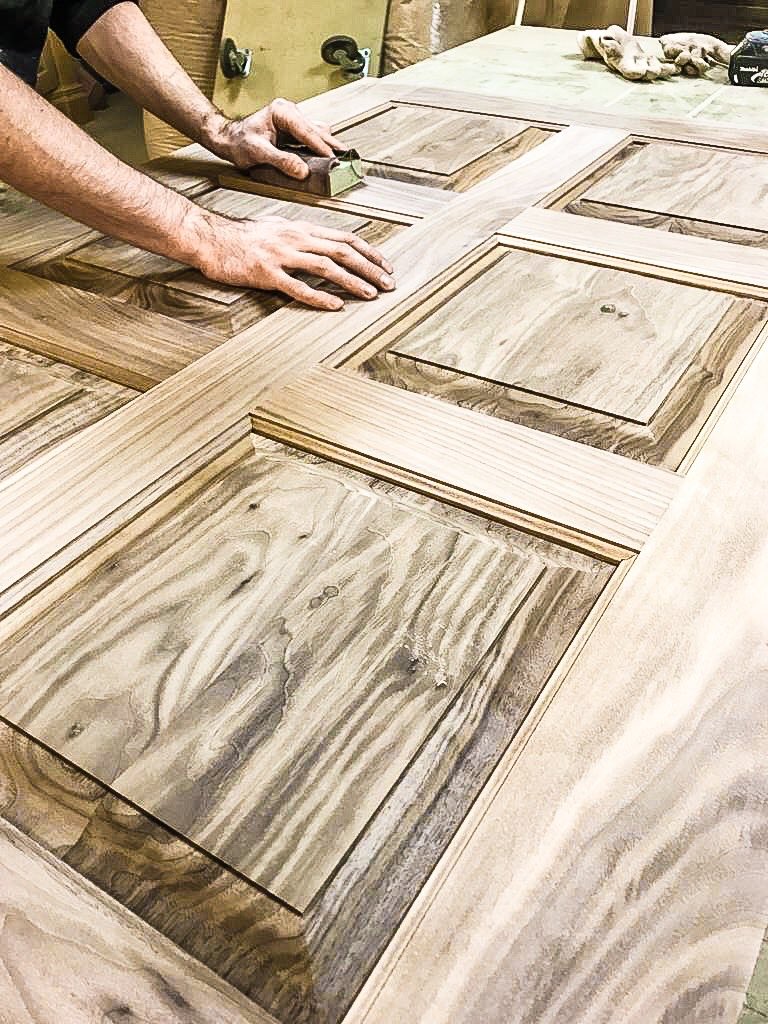 Did you know all of our gun cabinets are handcrafted here in the UK?

Today we’re working on this exquisite cabinet made from Black Walnut