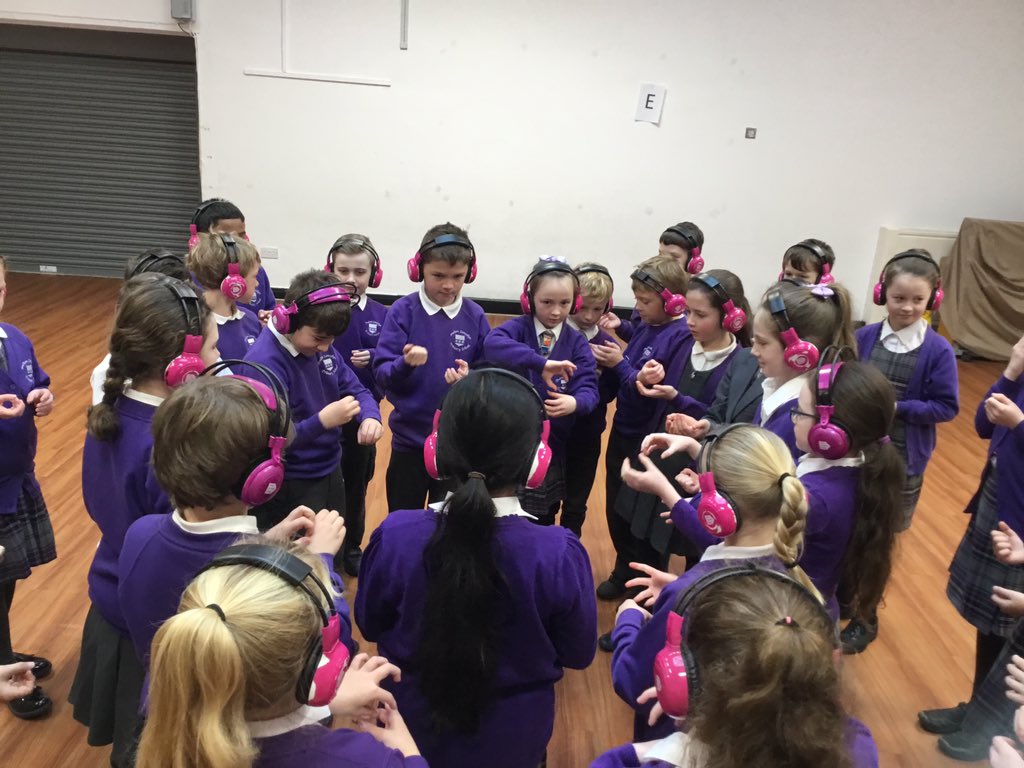 poultonlancelyn's tweet photo. Great lesson with hi impact today listening to interactive stories @hiimpactphil https://t.co/SZLcBZw1wH