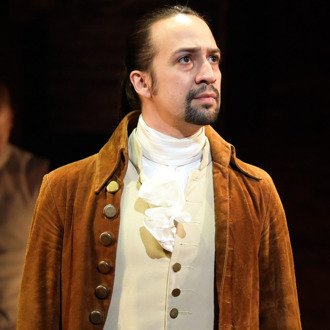 HAPPY BIRTHDAY to the type of artist, writer and theatre kid i aspire to be, Lin- Manuel Miranda   