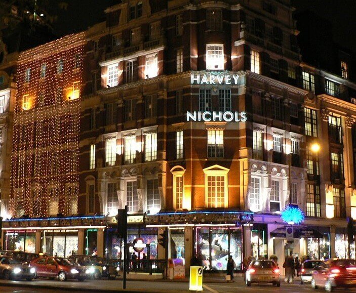 GloTIMETV_'s tweet photo. #Competition Have Your Own ‘Ab Fab” Experience at Harvey Nichols - #Win a £100 @HarveyNichols Gift Card - RT&amp;F to Enter - get extra entries at https://t.co/mmfyAqXoV1  - GOOD LUCK https://t.co/6Wyf38SIaY