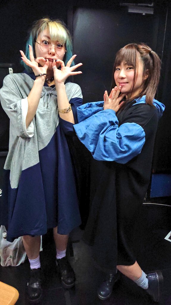 yukikaze1964's tweet photo. jellyfishMarchさん(2)
最後はいっささんと一緒にサプライズ!
まるから衣装での回るセカイ線!!
#Nsaoi
#はちみつブルー
#清水ミイチ
#miichi
#JellyfishMarch https://t.co/TnFHQPdcCm
