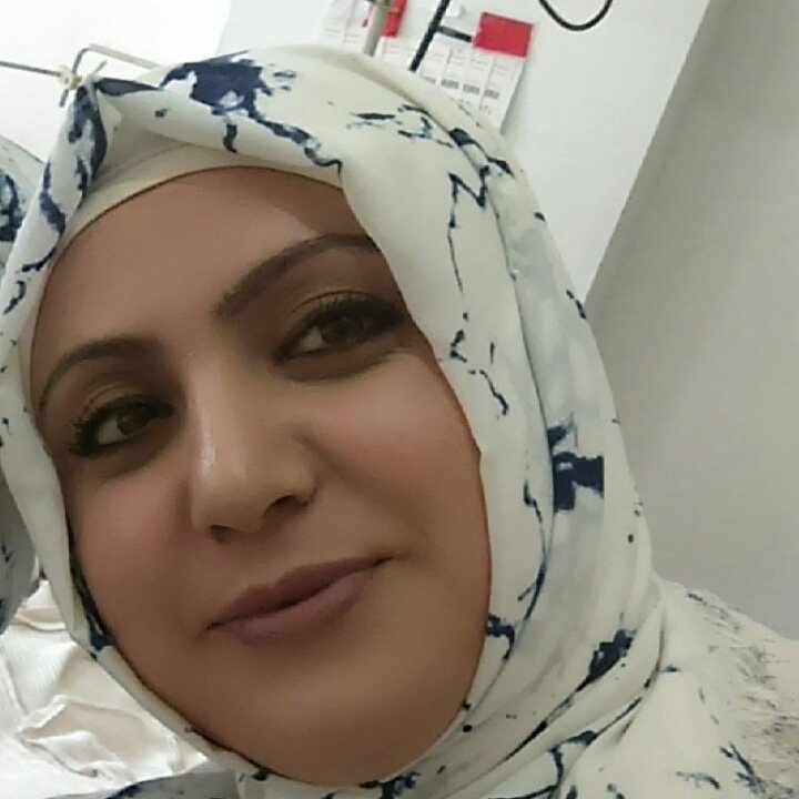 Ne Çok, 
BELKİLER,
Keşkeler Biriktirmişiz...
Tutunmuşuz Hayatın Eteğine
Kör Topal Yaşıyoruz..
Her Gün Batımında,
Ölüme Bir Adım Daha,Yaklaşıyoruz...