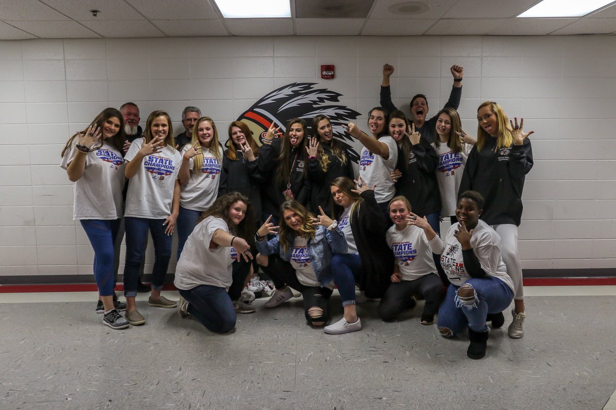 I never get tired of seeing teams I cover get state championship rings. <a href="/SCRedskinsSB/">Lady Redskins</a> <a href="/shelbyharpeee/">shelby harpe</a> <a href="/sorrowpres/">presleigh sorrow</a> <a href="/peyysorrow/">peyy💗</a>