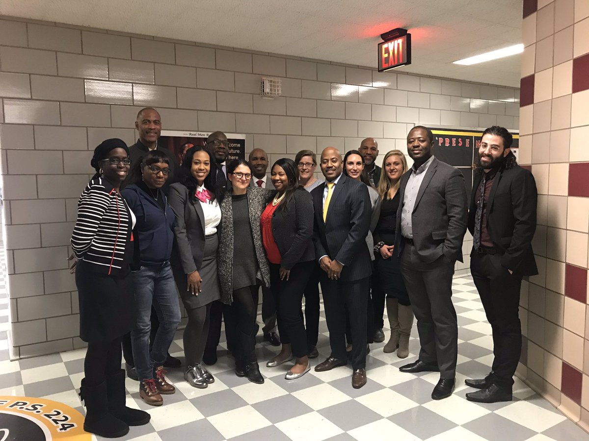 TPaulin_BKNHS's tweet photo. Really excited to work alongside the dedicated leaders in D19 to advance the agenda to improve equitable outcomes for ALL students. An extra privilege to have @MorningsideCtr and @TalaJManassah as thought partners to deepen the work #i3Project @BKNHSSuptRoss @ExecSuptKWatts https://t.co/6znQqYYgdl
