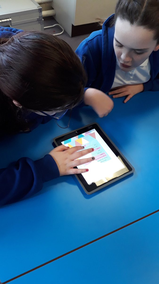 markhamY5_6BA's tweet photo. A big thank you to @DC_Wales for delivering the digital hero training to year 6 today. #EAS_digital https://t.co/RS81Zwq2kW