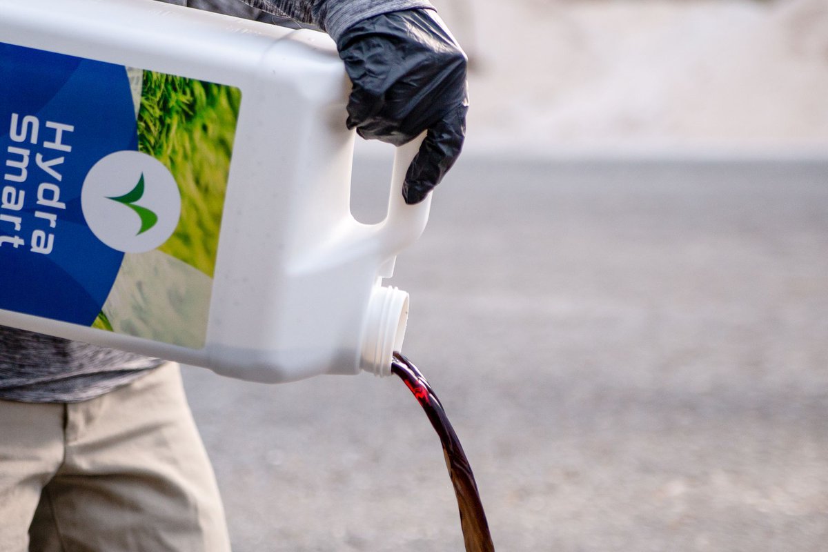 Simple and easy: that's tank mix compatibility with HydraSmart. Each of our products mixes easily to save you time, energy, and money.