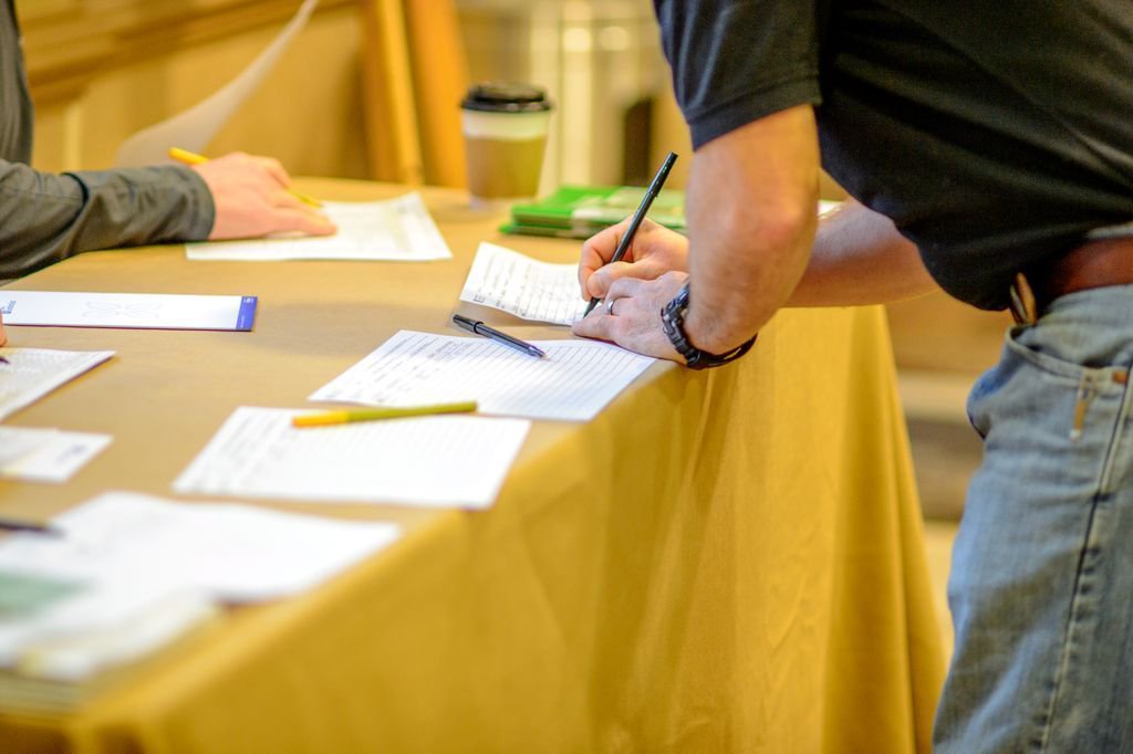 This February, we're offering Pesticide and Fertilizer Applicator Recertification classes in five locations across Virginia and Maryland. Find out more here: buff.ly/2LfWHBW #landscapesupply