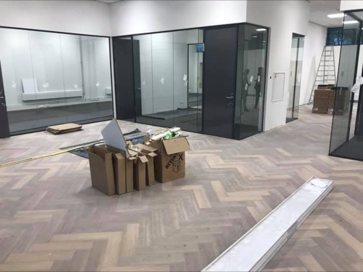 langevelde's tweet photo. Laatste bouwwerkzaamheden nieuwe kantoor Apeldoorn, waarna deze ingericht kan worden. #brouwersonthemove #apeldoorn #zichtlocatie #preview #accountant #adviseurs https://t.co/SQDQiYyOZe