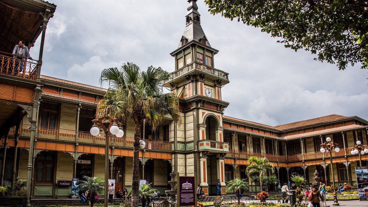 #YoInicioMiDía contándote que el Palacio de Hierro en #Orizaba, fue diseñado por Gustave Eiffel y es totalmente desarmable. 
#FelizMiércoles 
#PueblosMágicos 

#Veracruz, #MeLlenaDeOrgullo.