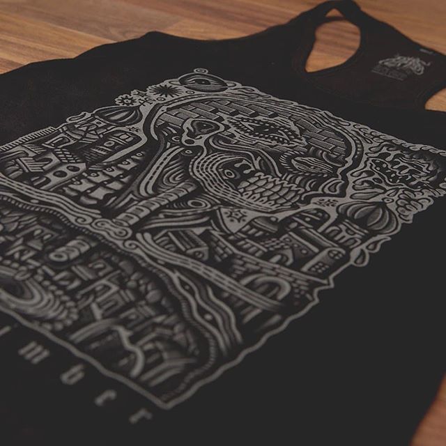PyreClimber's tweet photo. "Anatomy" racer back top. Grey dissy print on earth posi garms. https://t.co/wGoBIrNGDr