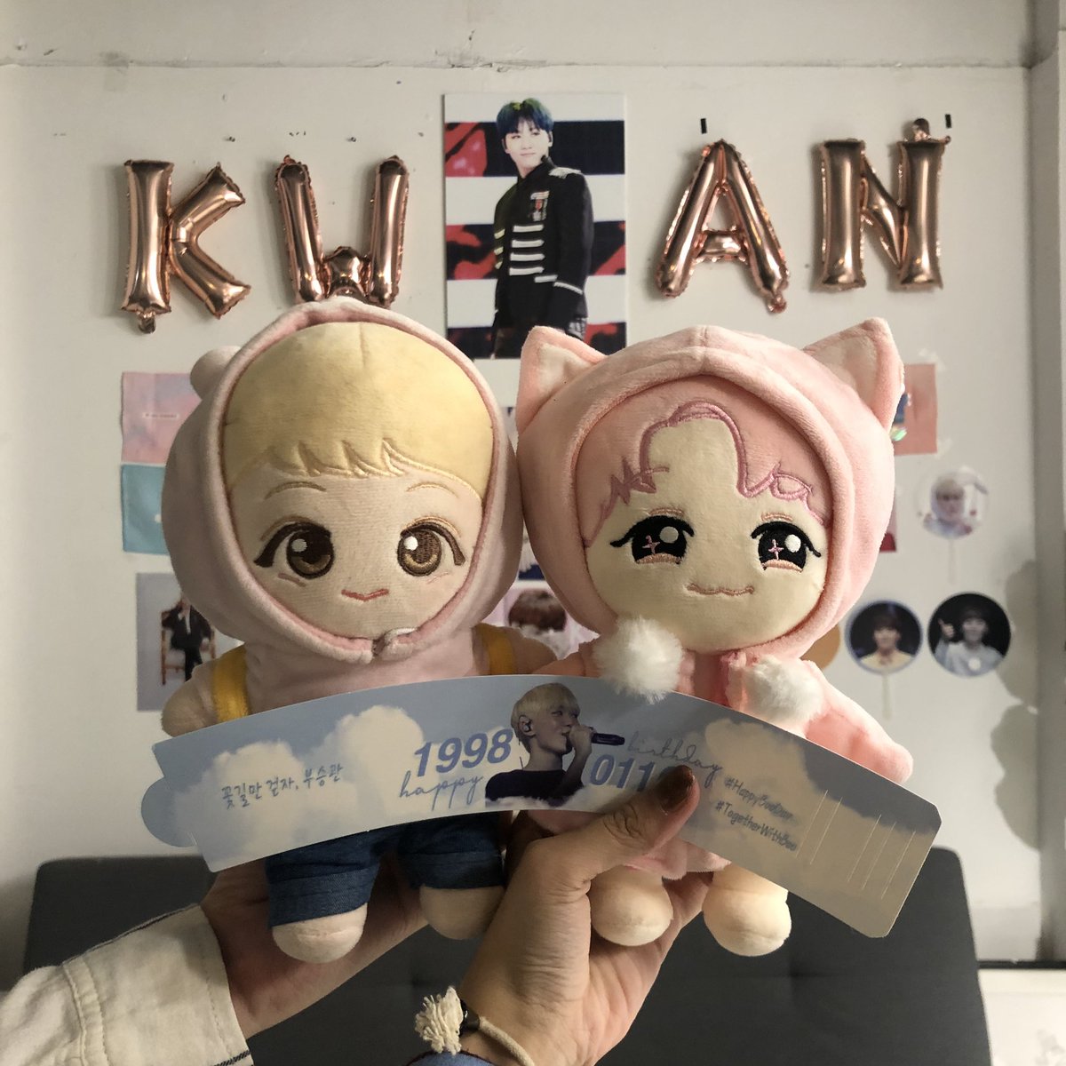 summerhoonz's tweet photo. brought shua out to visit his dongsaeng’s birthday event keke thank you for organising this @with_boo!! the place was well decorated, appreciate the effort 💖

#TogetherWithBOO https://t.co/GA1B2LWweC
