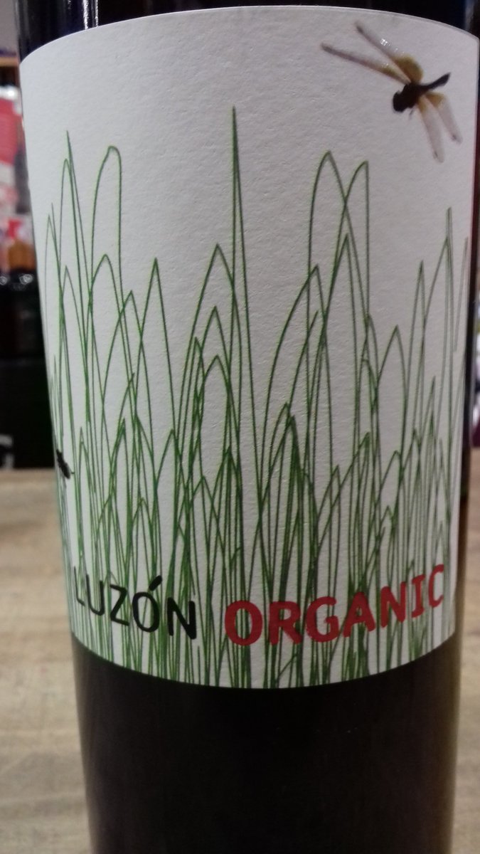 FintanMccormick's tweet photo. This is a fabulous #Red for #WineWednesday hailing from Jumilla in #Spain 🍷its warming with gorgeous fruit and gentle hugs of spice and its #Organic to boot! €12.95 or
"Buy One-Get One Half price in our #WinterRed sale selection" https://t.co/mXONEx1ILA