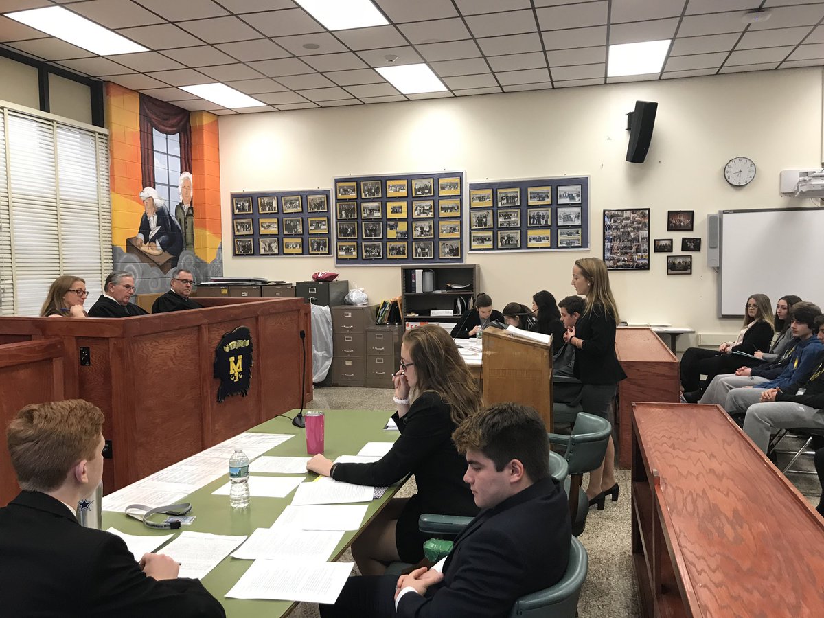 brian_trap's tweet photo. MHS Law Day off to a great start. Impressive students! Thanks to Hon. William O’Brien, Hon. Paul Meli, and Janine Moretti for taking  time to judge and provide guidance today! @MrBachmanAP @j_pardue @danaKrobbins @MassapequaPS https://t.co/GjxvSqLHdU