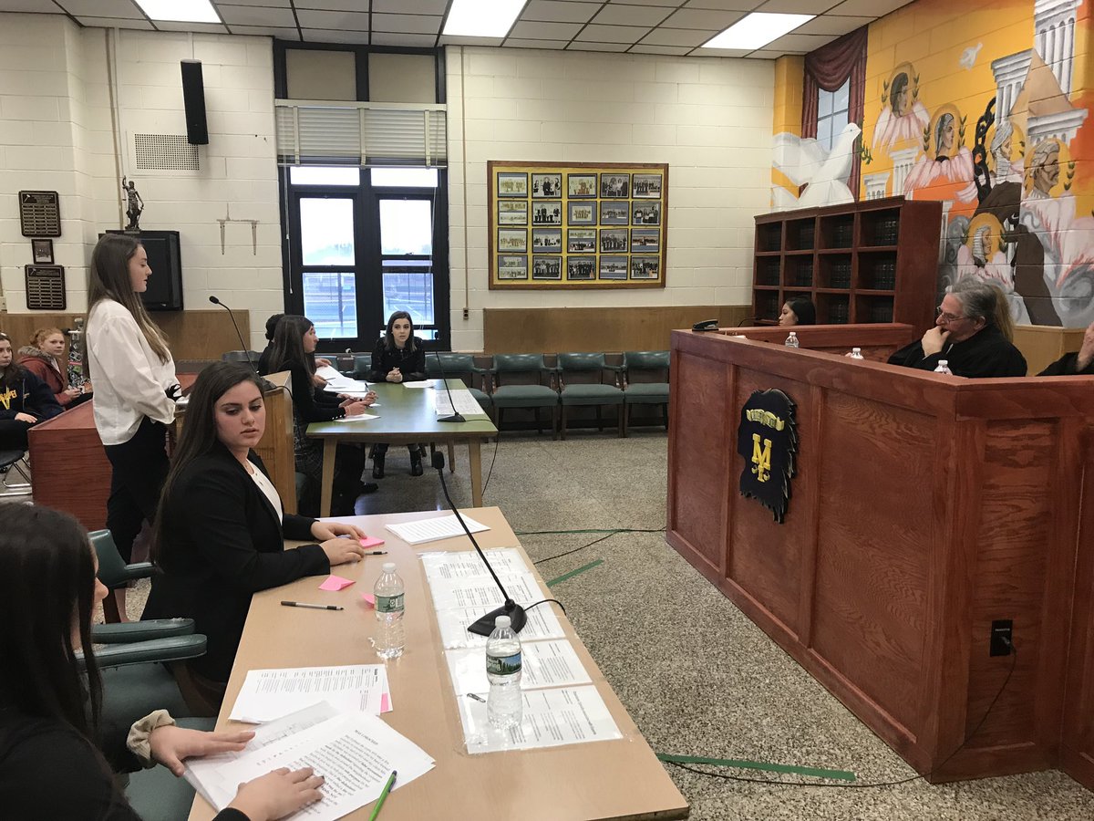 brian_trap's tweet photo. MHS Law Day off to a great start. Impressive students! Thanks to Hon. William O’Brien, Hon. Paul Meli, and Janine Moretti for taking  time to judge and provide guidance today! @MrBachmanAP @j_pardue @danaKrobbins @MassapequaPS https://t.co/GjxvSqLHdU