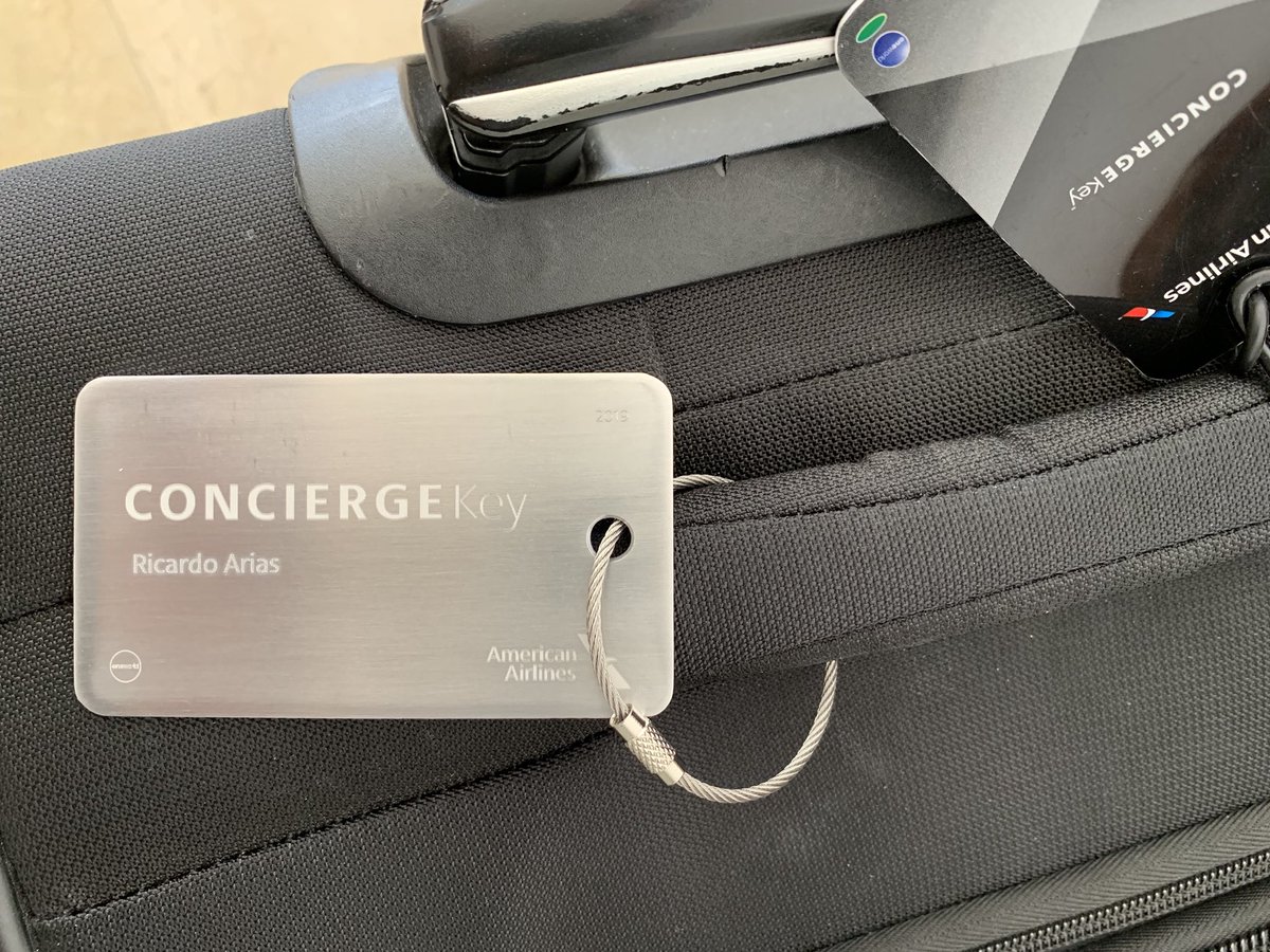 rickyarias's tweet photo. Thanks @AmericanAir for this nice gesture. Looking forward to another year of travels. Will carry my piece of aviation history with me. #americanairlines #conciergekey https://t.co/tzXVBCcej3