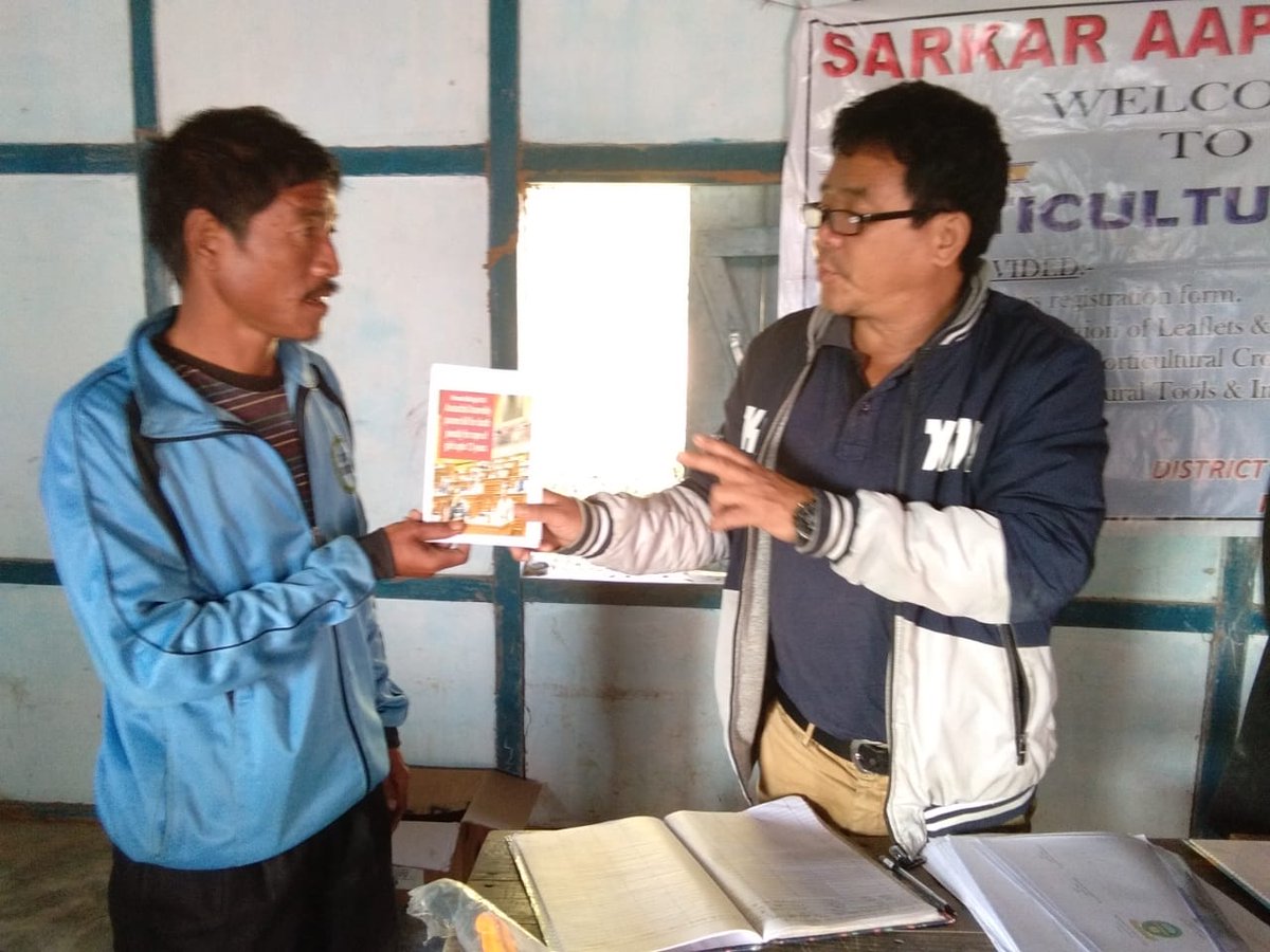 DistrictKamle's tweet photo. Sarkar Aapke ke dwar pe held at Paro village under Dollungmukh circle, Kamle district today. https://t.co/mAFYzEb0WZ