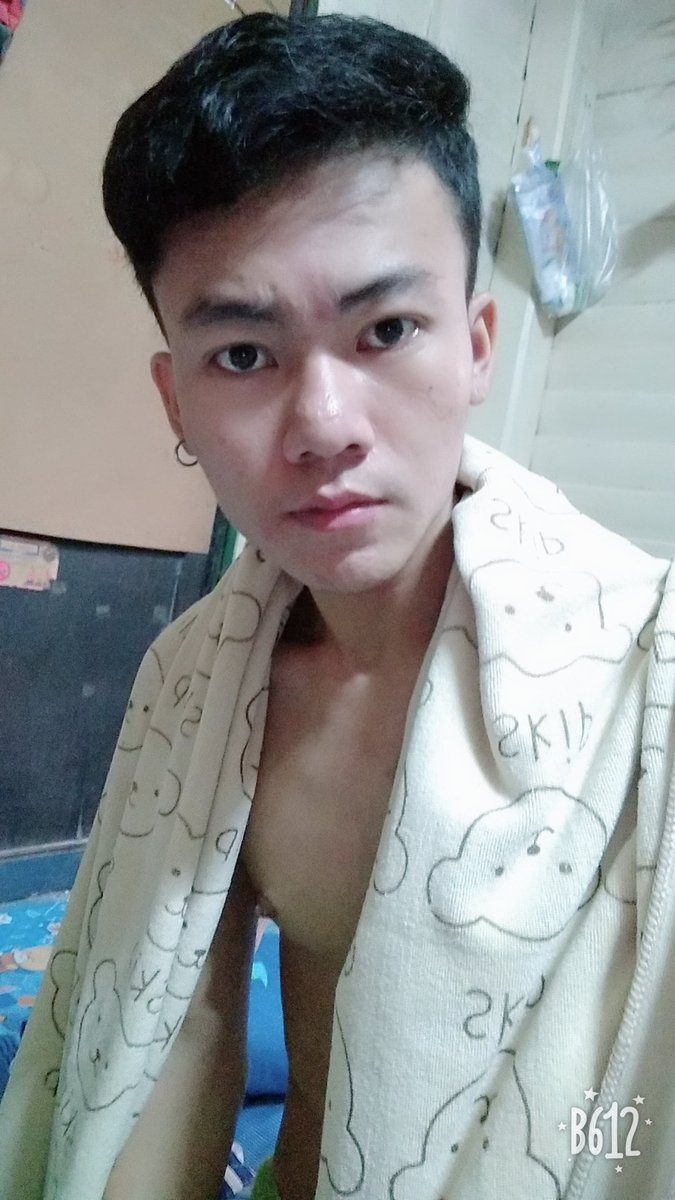Belllay1's tweet photo. ဝါတားတား https://t.co/g7Xvc8Lk1q