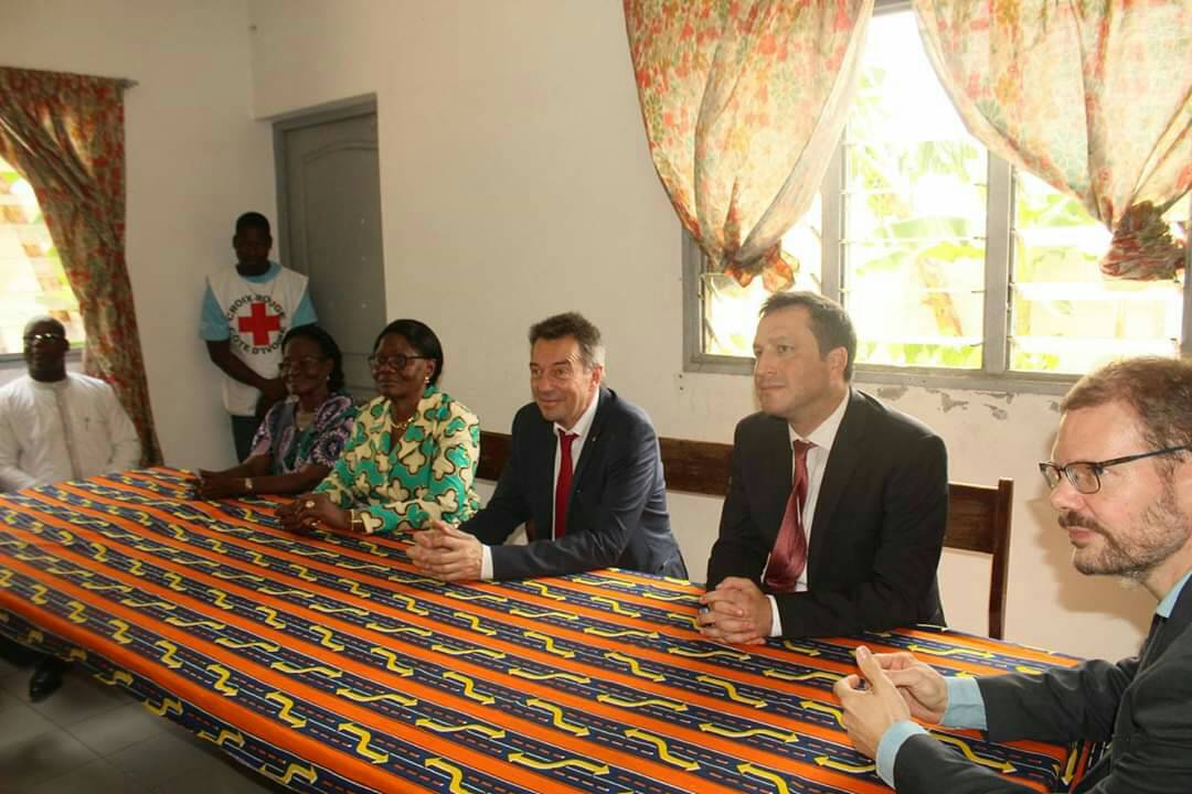 CroixCote's tweet photo. #ACTIONSCRCI : Peter MAURER, président du CICR, à #Abidjan.

Cette visite s’inscrit dans le cadre de sa tournée africaine qu’il a débutée dans le sahel. L’illustre hôte prend part…https://t.co/SmRBN8HoTL

#CRCI #CICR #Team225 https://t.co/wpDrki42Jm