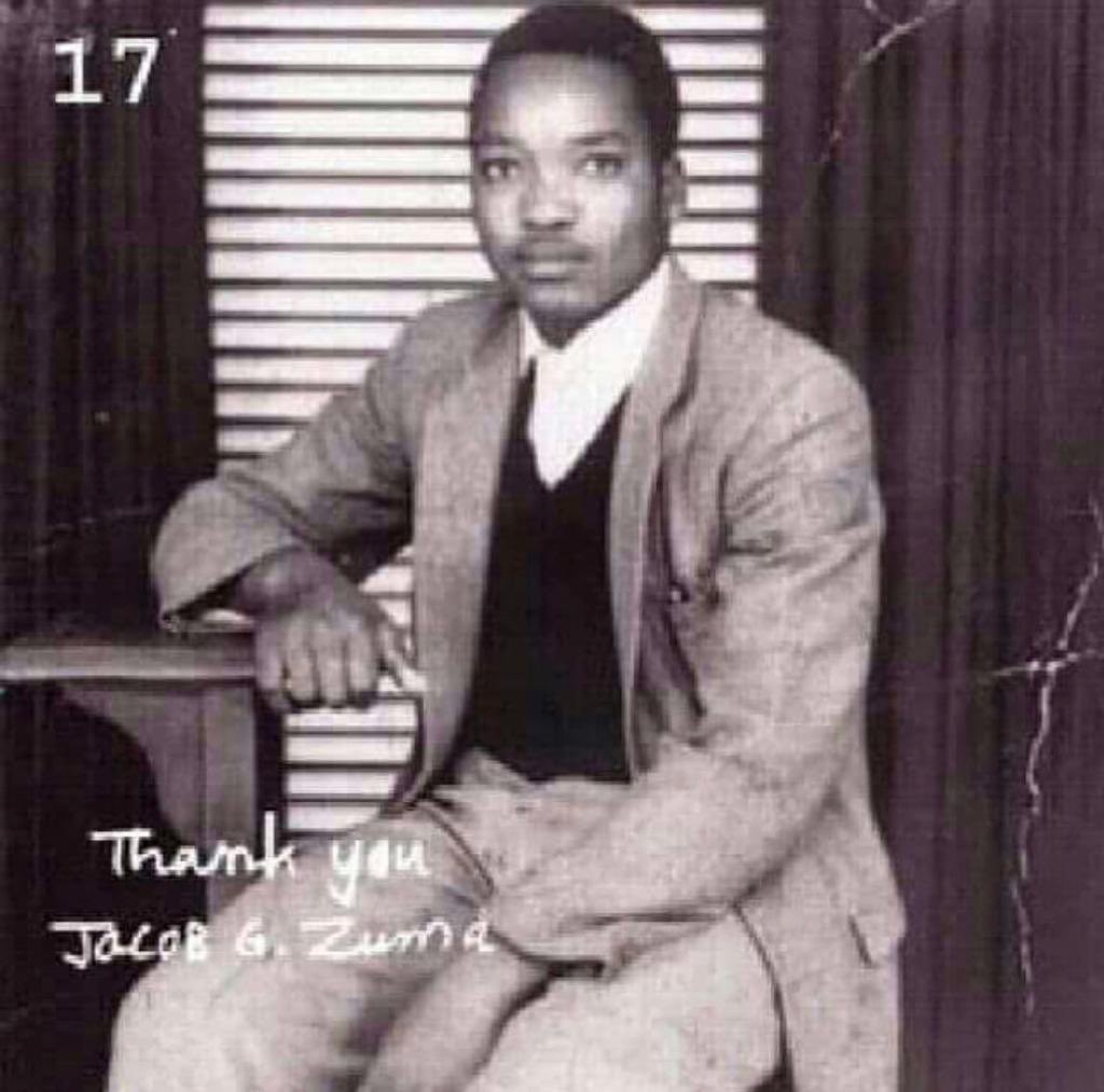 PresJGZuma's tweet photo. This picture was taken back in the early 1960s. It was shot at a studio in Durban. I must have been 18 or 19 years old, not long after I had joined the ANC. https://t.co/I7H28ivEYm