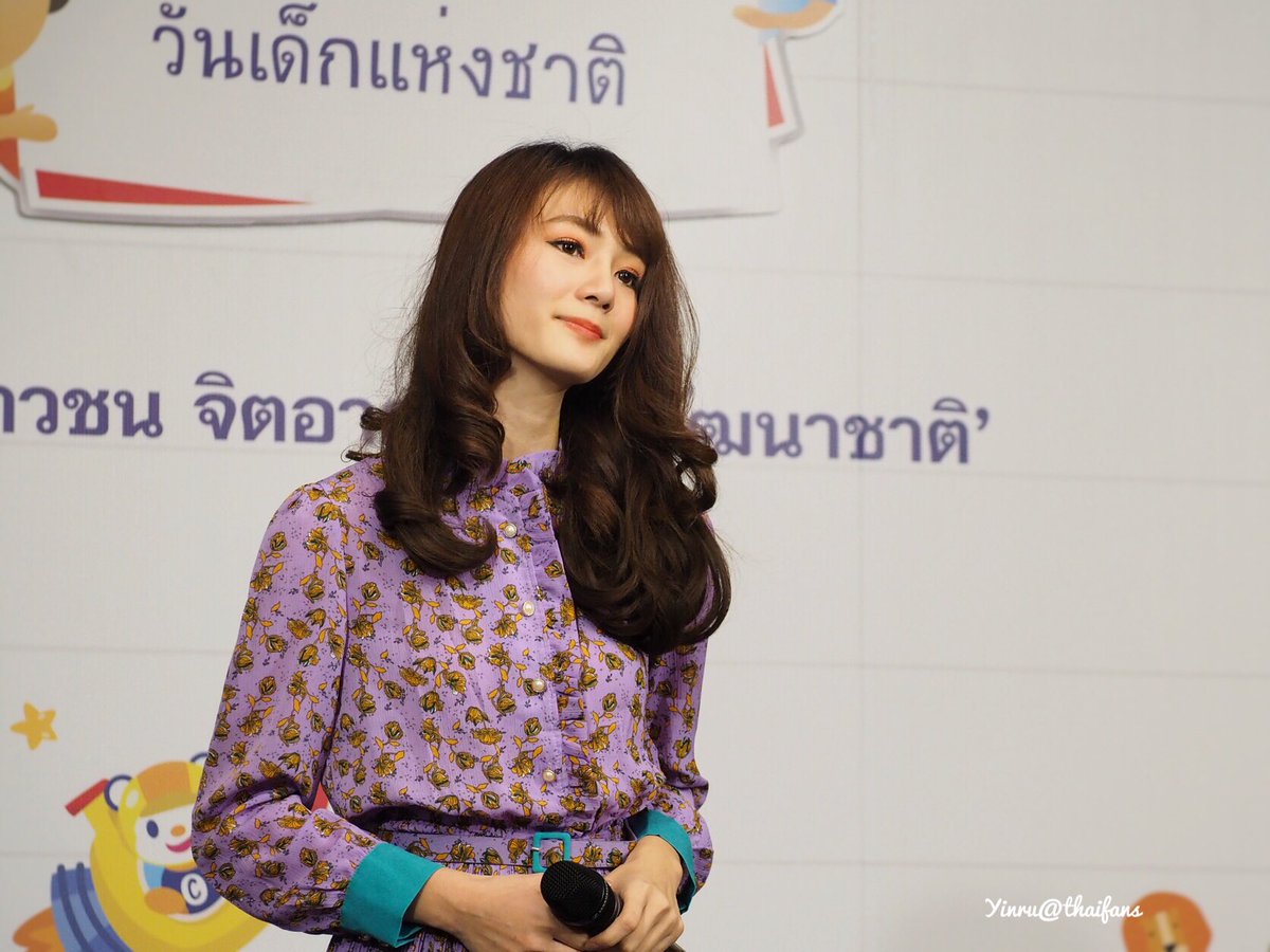 yinru_thaifans's tweet photo. หงหยก ร้องเพลงงานวันเด็ก ทำเนียบรัฐบาล
#วันเด็กแห่งชาติ2562 #วันเด็ก2019 
@hongyokgun #หงหยก https://t.co/xHcowEskFO