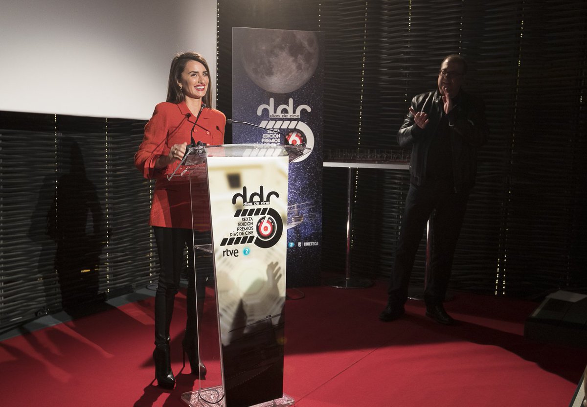 GerardoQuietMan's tweet photo. Guapísima y elegante a más no poder Penélope Cruz , mejor actriz española de 2018 para @DiasDeCine en la gala de los #VIPremiosDDC https://t.co/CGZQIPXqkP
