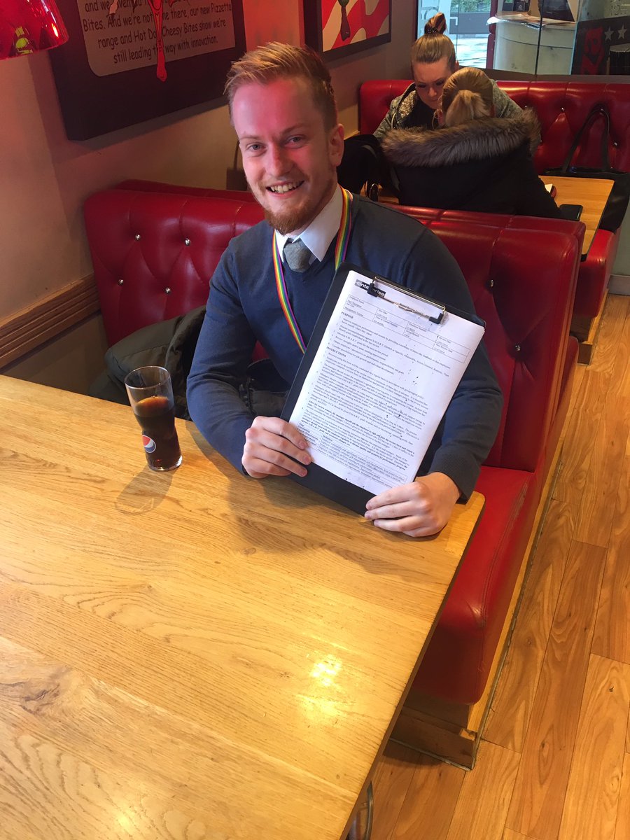 jack_willan's tweet photo. Great six month review with this superstar! Targets smashed and goals set for a huge six months coming up! Few slices of pizza to boot #u4development #exceeding #U454 #U454 @PaulT_ERAC https://t.co/otiGHIUooh