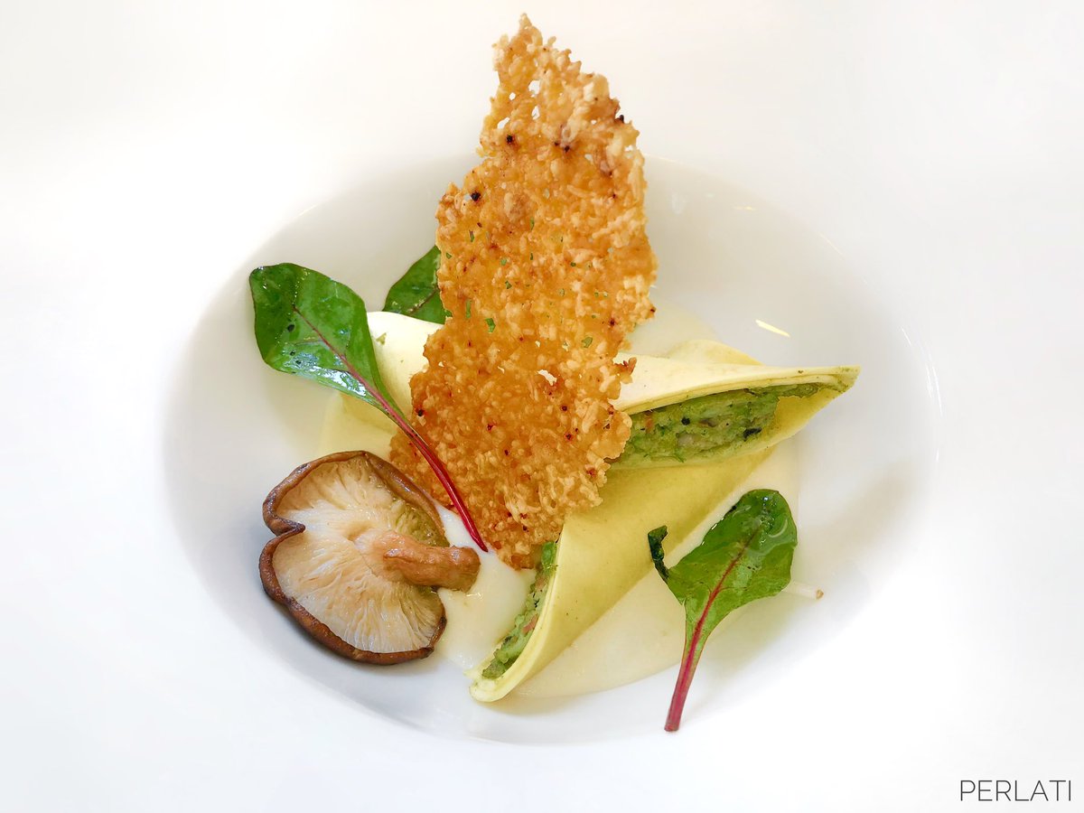 Toanerestaurant's tweet photo. Cannelloni de légumes verts, champignons et jambon de Parme, velouté de topinambour... #toane #restaurant #menu #grezieu #perlati #gastronomie #lyonresto https://t.co/IrgnYPcCcc