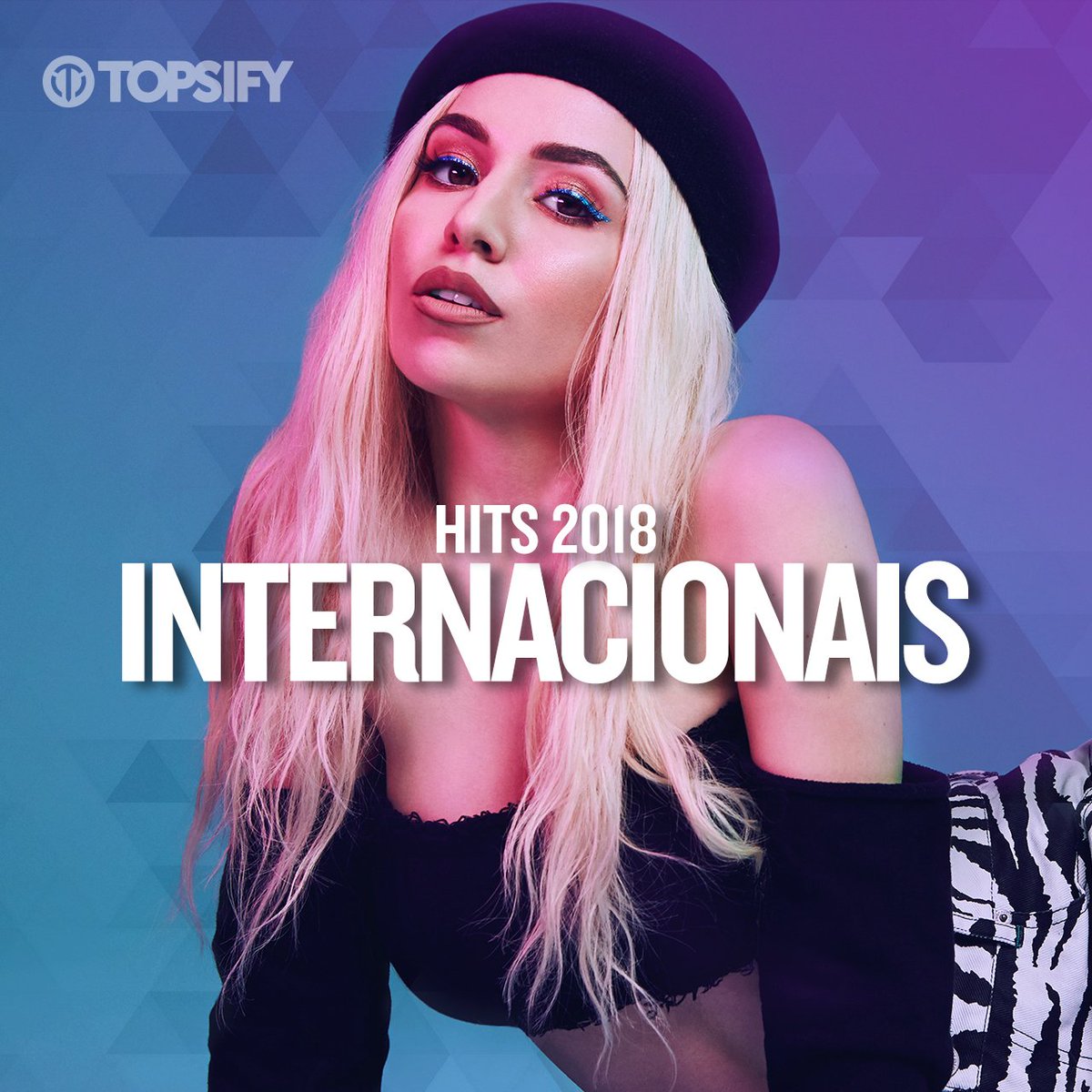 topsifybr's tweet image. Cristal do pop e revelação do ano, @avamax foi pra capa da playlist Hits Internacionais com o hino "Sweet But Psycho", nossa música gringa favorita do momento 💖🙌 Clica no link e vem ouvir essa e mais novidades bombásticas de todo o planeta: lnk.to/hitsint2k18