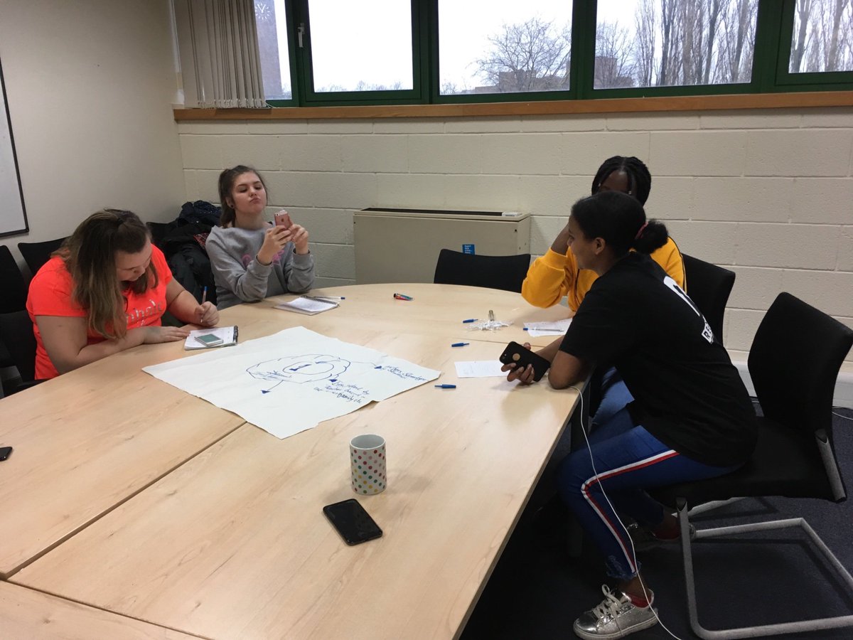 RECLAIMproject's tweet photo. #salfordgirls getting ready to deliver an amazing pitch to Salford councillors about inequalities in schools! #1individual #yesgirls @SalfordCouncil https://t.co/LeXetmbb8s