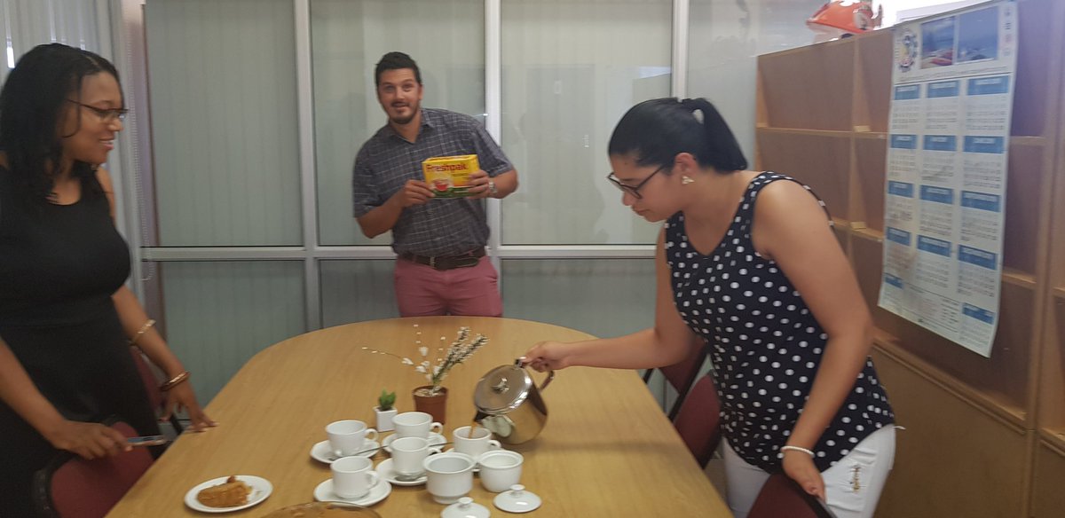 WeskusTourism's tweet photo. The @weskus team celebrating #RooibosDay #rooibosdag enjoying our #rooibostea and rooibostea caramel tart @Rooibosteahouse @RooibosDay https://t.co/Zlk8nhcvcy
