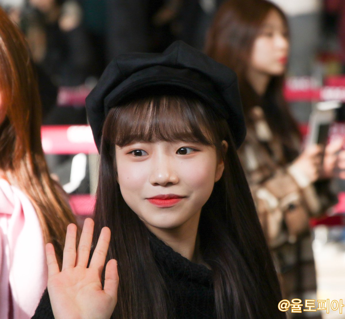 jodaengzzi's tweet photo. 하 오늘의 조유리 넘 조와서 주꼬십다 https://t.co/FkUjQVjwzq