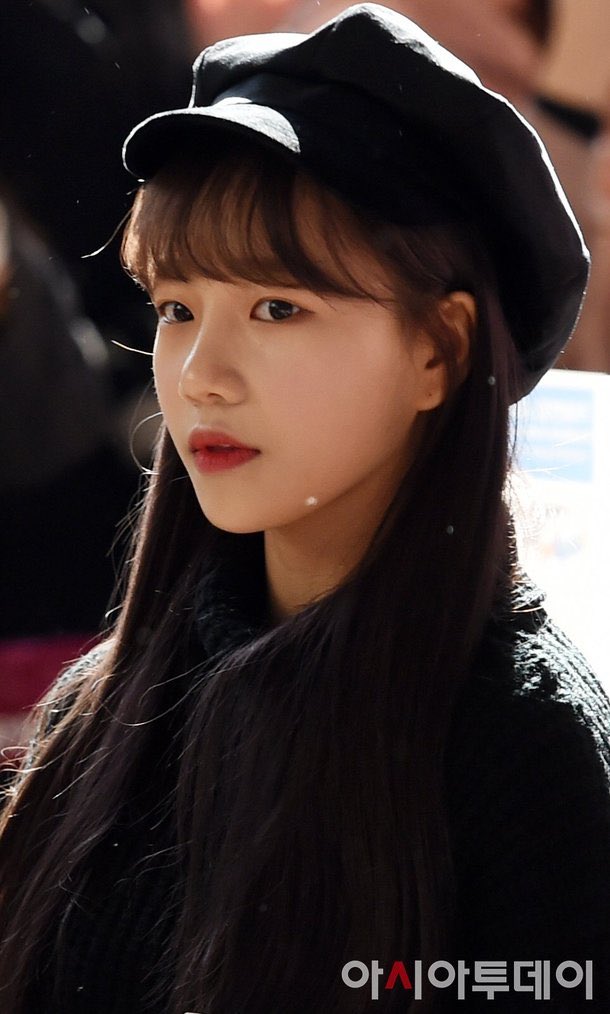 jodaengzzi's tweet photo. 하 오늘의 조유리 넘 조와서 주꼬십다 https://t.co/FkUjQVjwzq