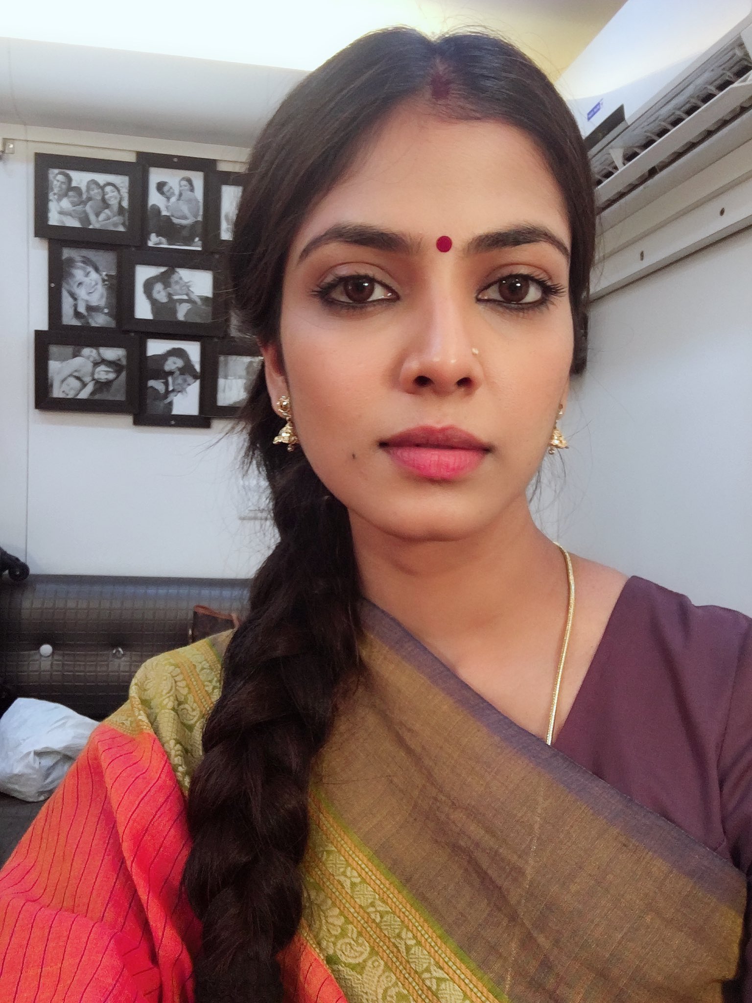 Cute Malavika Mohanan Gorgeous Hot S3xy 