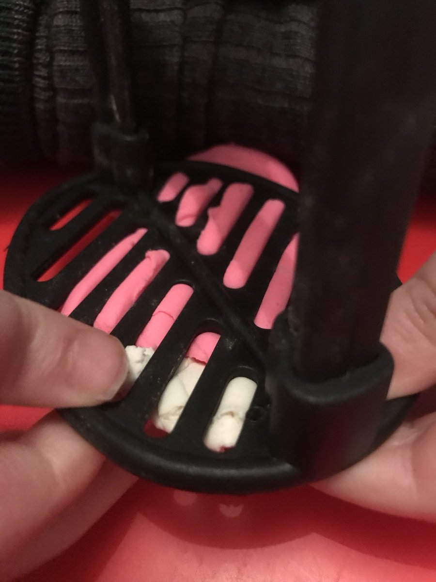 Littlehandsacts's tweet photo. It’s back- Tuff Tray Tuesday January 2019 https://t.co/pi9eCZr5eG https://t.co/04poIyXasg