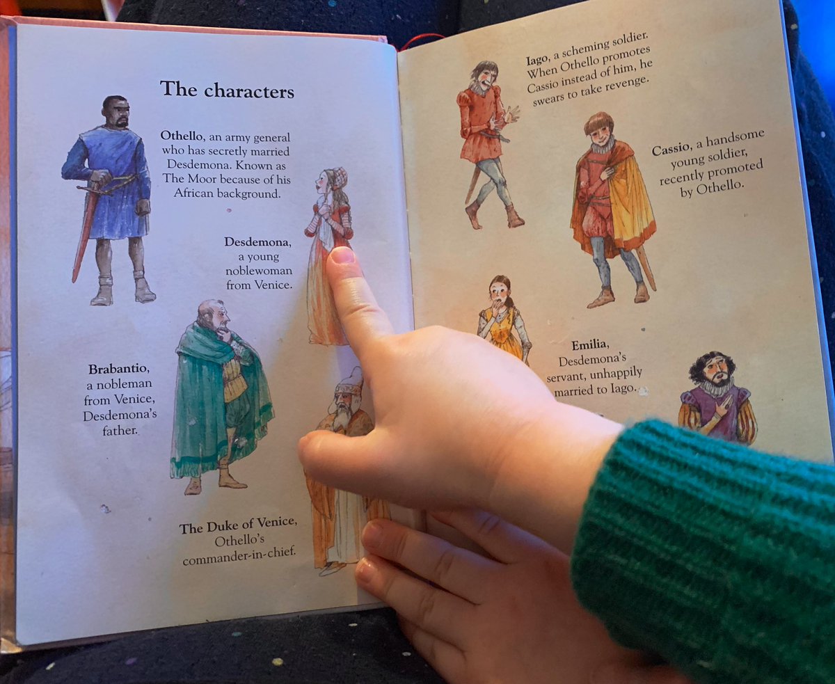 𝖸𝗈 𝖮𝗄𝖺𝖽𝖺 旦那と図書館で借りてきた子供用 オセロ を娘が熱心にずっと読んでる 私に登場人物とあらすじを教えてくれた This Is A Very Sad Story とても悲しい話だよ だって 子供番組や小学校でもシェークスピア扱うし イギリスでは4歳児に