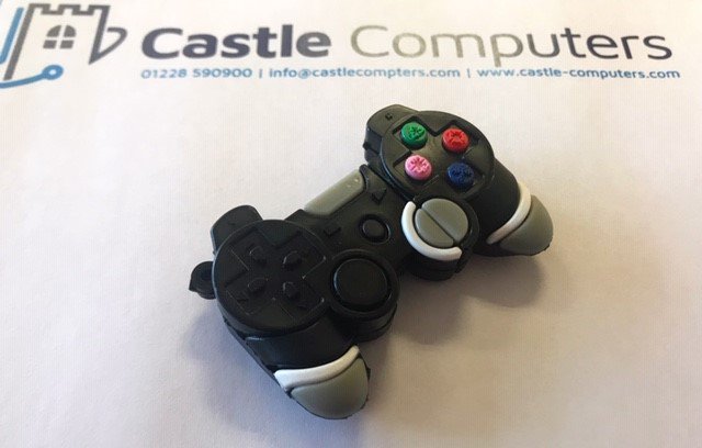 _castlecomputer's tweet image. Remember to enter our #facebookgiveaway at bit.ly/2Mdq5t8 for the chance to win this novelty 32GB USB stick! A winner will be chosen on 21st January #giveaway #competition #enternow #Carlisle #Cumbria