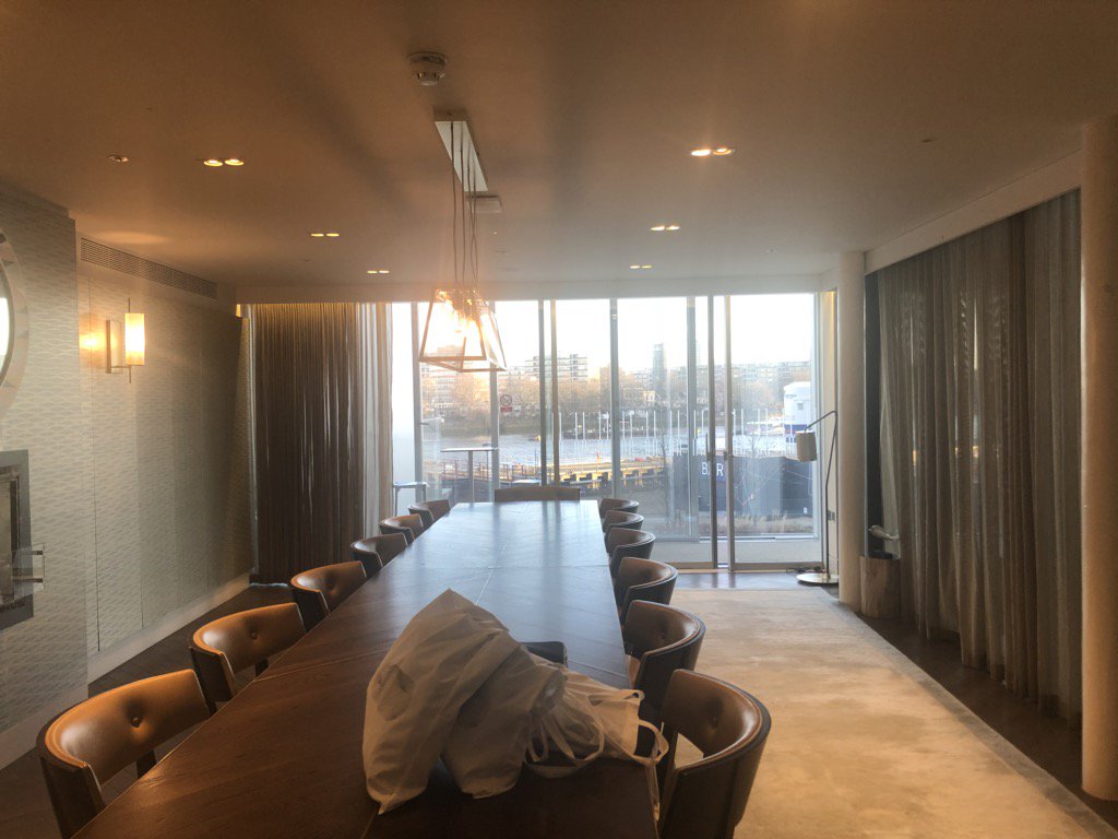 vitamincornwall's tweet photo. Great #team meeting at @BatterseaPwrStn with @vitaminlondon @littlevitamin #london #creativestudio #designstudio https://t.co/l68zwOIoRd