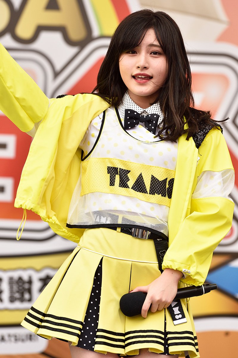 Zuka 蜂の巣ダンス 衣装は最高 やな チーム８ 蜂の巣ダンス 横山結衣 谷川聖 佐藤栞