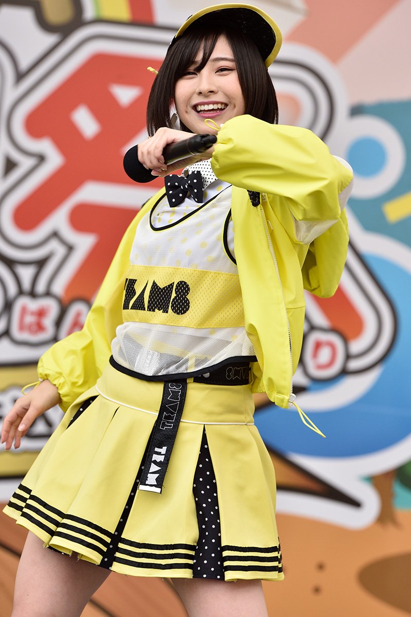 Zuka 蜂の巣ダンス 衣装は最高 やな チーム８ 蜂の巣ダンス 横山結衣 谷川聖 佐藤栞