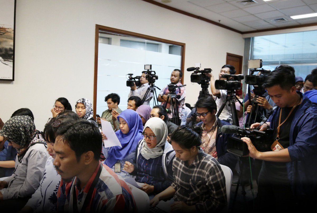 Ojk Indonesia On Twitter Ojk Mengadakan Media Briefing Terkait Pojk 35 Pojk 05 2018 Tentang Penyelenggaraan Usaha Perusahaan Pembiayaan Di Menara Radius Prawiro Komplek Perkantoran Bank Indonesia Jakarta Rabu 16 1 2019 Https T Co Unmw20kafy
