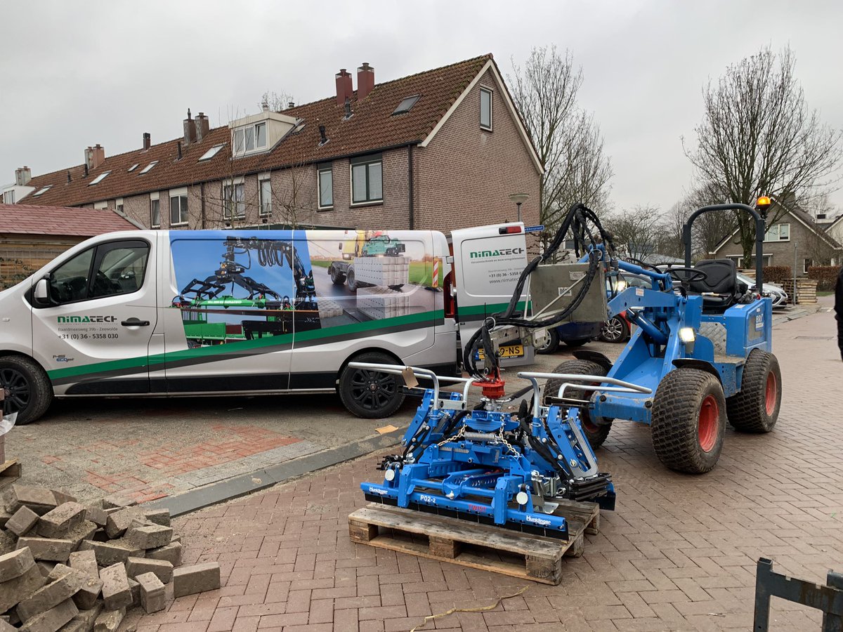 BRIBeensKolk's tweet photo. Vandaag is onze nieuwe aanwinst afgeleverd door @Nimatech_bv . Een p2 twist in onze bedrijfskleur. https://t.co/ZXLCpKsFi5