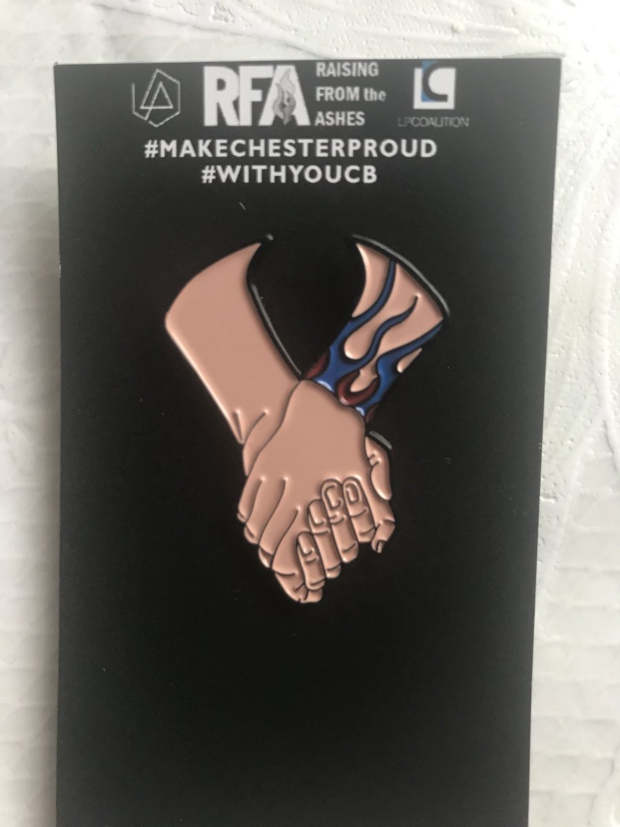 GaliaNast's tweet photo. Chester's @ChesterBe always with me!!! Thank you dear for everything!!! ππ»ππ»ππ»β€οΈβ€οΈβ€οΈπ¦ππΌ@ChesterBe #MakeChesterProud #WithYouCB #RFA @linkinpark @LPLive @lpcatalog @LPAssociation https://t.co/gyPy47KbWn