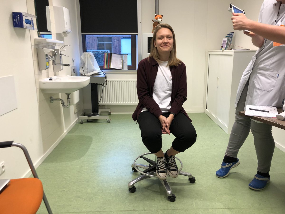 Vandaag nemen <a href="/stephaniebuijs/">Stephanie Buijs</a>  en <a href="/MadelonOV/">Madelon</a> een kijkje op de Oogheelkunde polikliniek in het <a href="/MaasstadZknhuis/">Maasstad Ziekenhuis</a>! 👁 En daar hoort natuurlijk een scan van <a href="/RB_Eyewear/">Roger Bacon Eyewear</a> bij! 😃