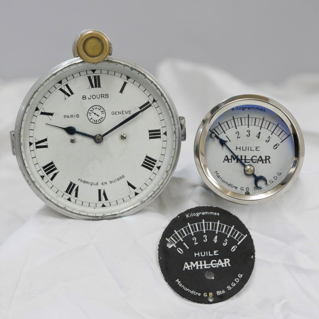 speedycables's tweet photo. Customer requested us to overhaul an oil pressure gauge and produce a new dial face to match the look of the clock (previous dial can be seen in the picture). Instruments are from a pre-war French Amilcar. #amilcar #vintagecar #vintagerestoration https://t.co/cBylfRbhzN