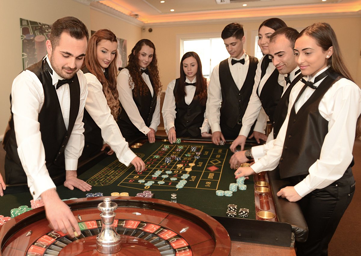 Как устроиться работать в казино покердом отзывы casino ru ru