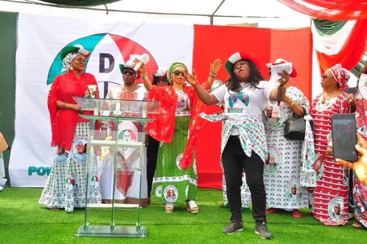 okoli_ik's tweet photo. Photos from rally head for the south south, south East and areas women in the Diaspora organized by @HonRitaOrji. In attendance @PeterObi and wife, wife of @atiku , national women's leader, Lagos state women leader. Etc. https://t.co/HlzZaSVS9c