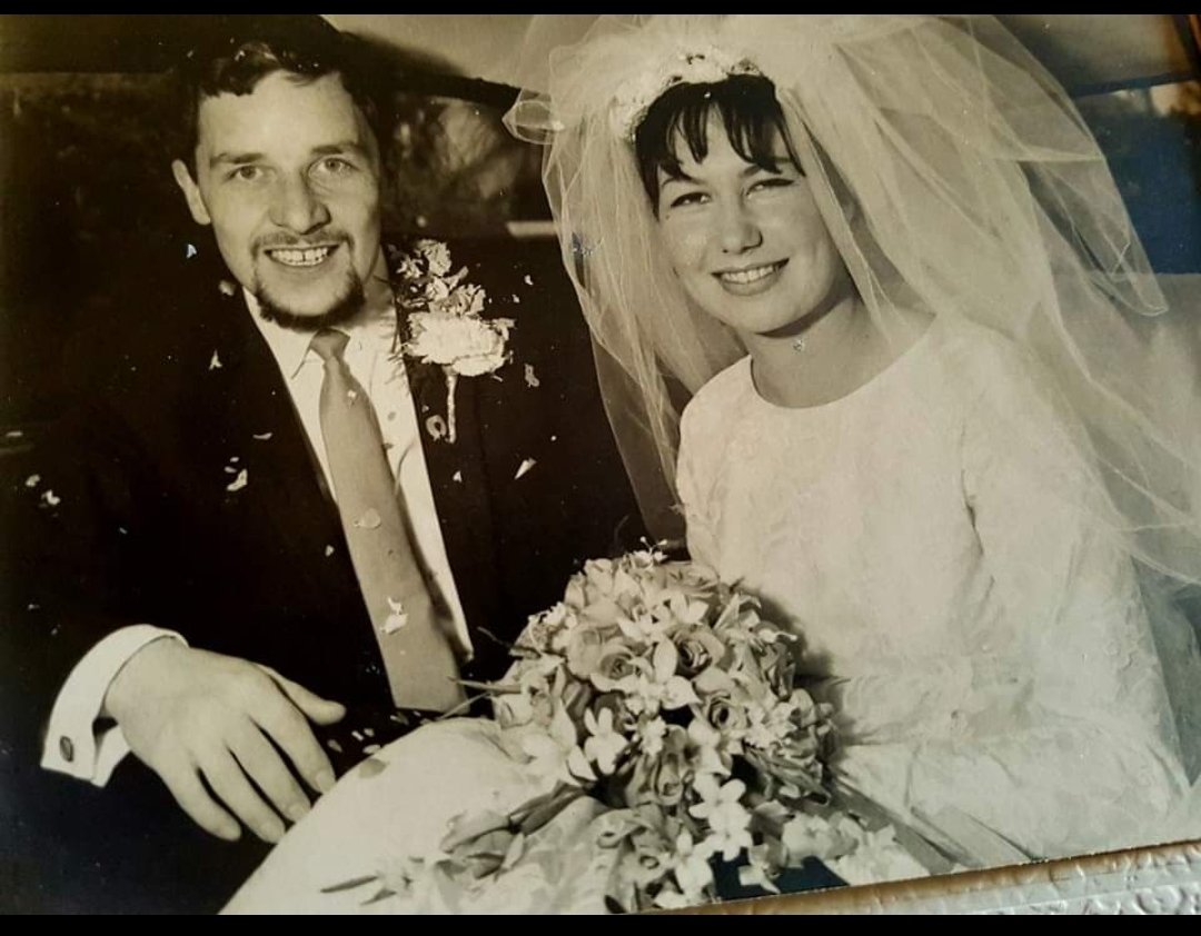 pippaliciousj's tweet photo. was a gentle man, a man of few words but whose words counted. A northern man from Bolton, a @OfficialBWFC supporter and a family man. #CLL changed into #DBCL and took my dad away. I miss him so much. @bloodwise_uk https://t.co/CkhcJ7INKk
