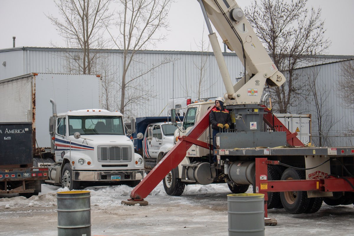 TectaDakotas's tweet photo. We're on day two of our crane operator training at our Fargo location! We've had employees from across the state come to the four-day training to receive both in-class and hands-on instruction on the operation and maintenance of cranes. #TectaTeam #CommercialRoofing https://t.co/z1yw9TfRec