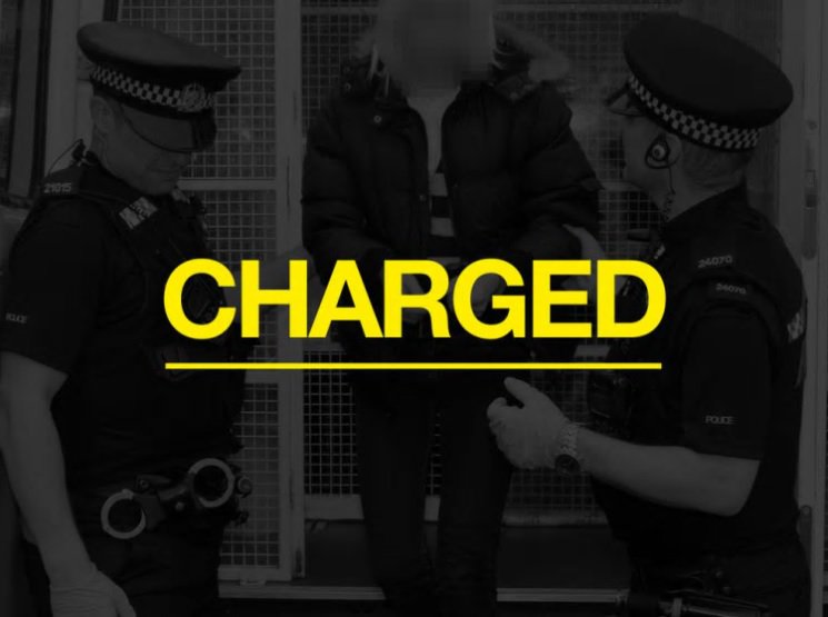 14 y/o boy #Charged after assault and damage at #Sandown Pier on Boxing day and public order incident at Co-Op in #Newport on Dec 28 where baskets and signage were thrown around. He’s due in #Court today.